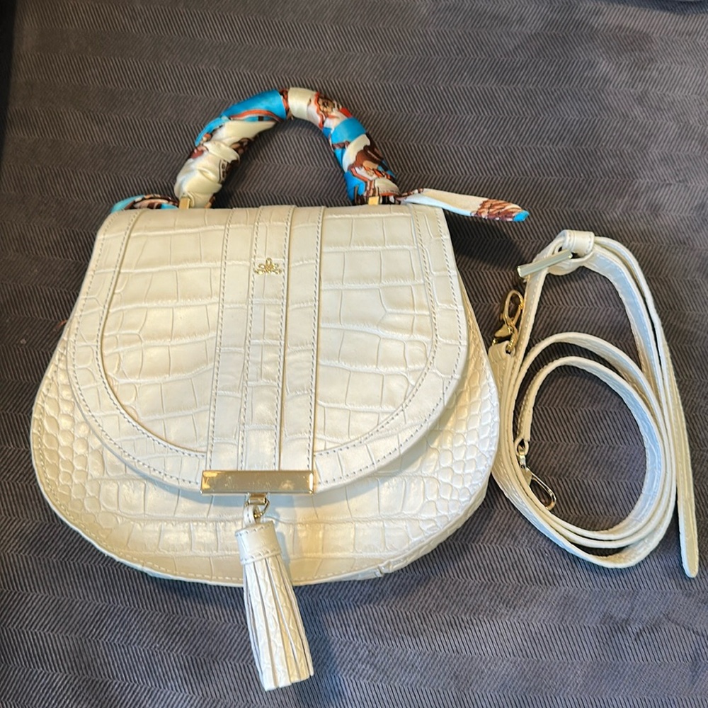 Excellent condition DeMellier croc embossed leather Handbag